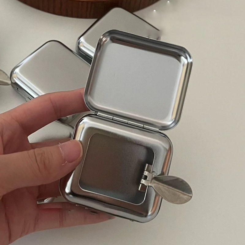 Posacenere in Metallo Hello Ki - Car Accessories Japanese recensione e prezzo